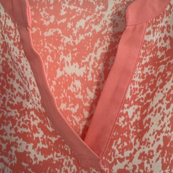 Kenneth Cole Pink and White Women's Top. Ptp 20” - Picture 4 of 5